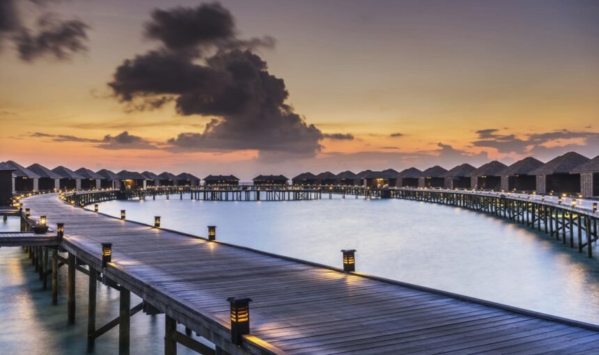 Maldives Travel Guide – Luxury, Romance & Crystal Waters